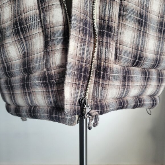 Urban Outfitters BDG Women’s Plaid Puffer Jacket (Size: Medium) - Picture 5 of 15